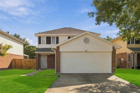 Photo of 9219 Belle Glen Drive, Houston, TX 77099 (MLS # 35658658)