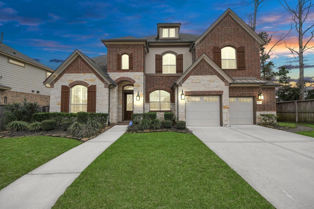 Photo of 6002 Granite Shadow Lane, Houston, TX 77365 (MLS # 45554120)