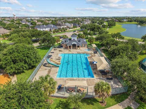 Tiny photo for 2807 Jordan Creek Court, League City, TX 77573 (MLS # 84016868)