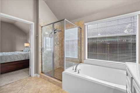Tiny photo for 2807 Jordan Creek Court, League City, TX 77573 (MLS # 84016868)