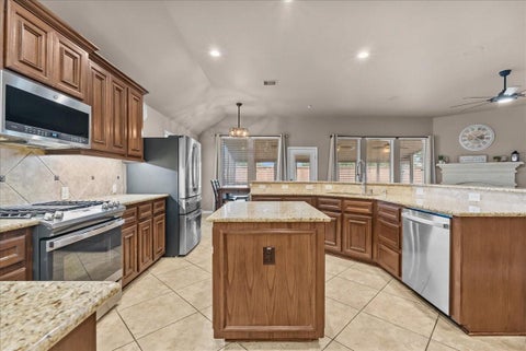 Tiny photo for 2807 Jordan Creek Court, League City, TX 77573 (MLS # 84016868)