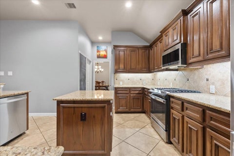 Tiny photo for 2807 Jordan Creek Court, League City, TX 77573 (MLS # 84016868)