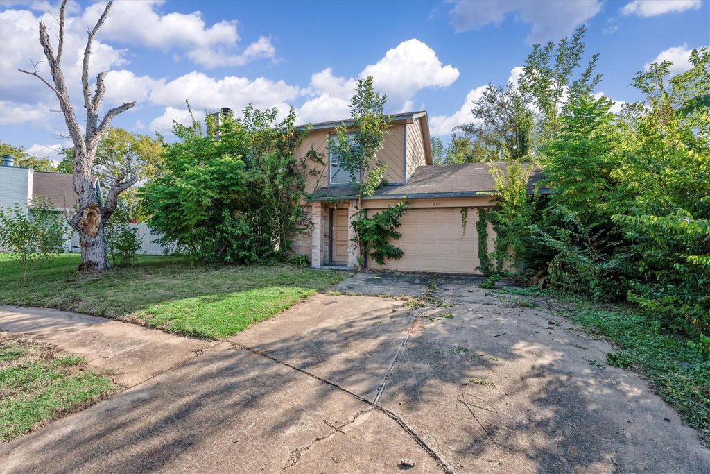 Photo of 7411 Trabajo Drive, Houston, TX 77083 (MLS # 65939009)