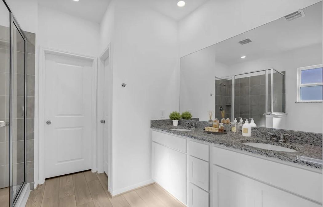 17419 Lush Laurel Lane