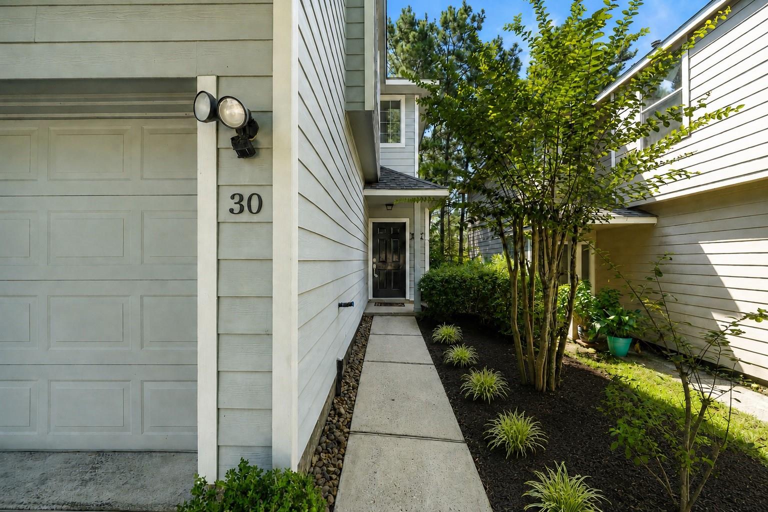 30 Blue Creek Place