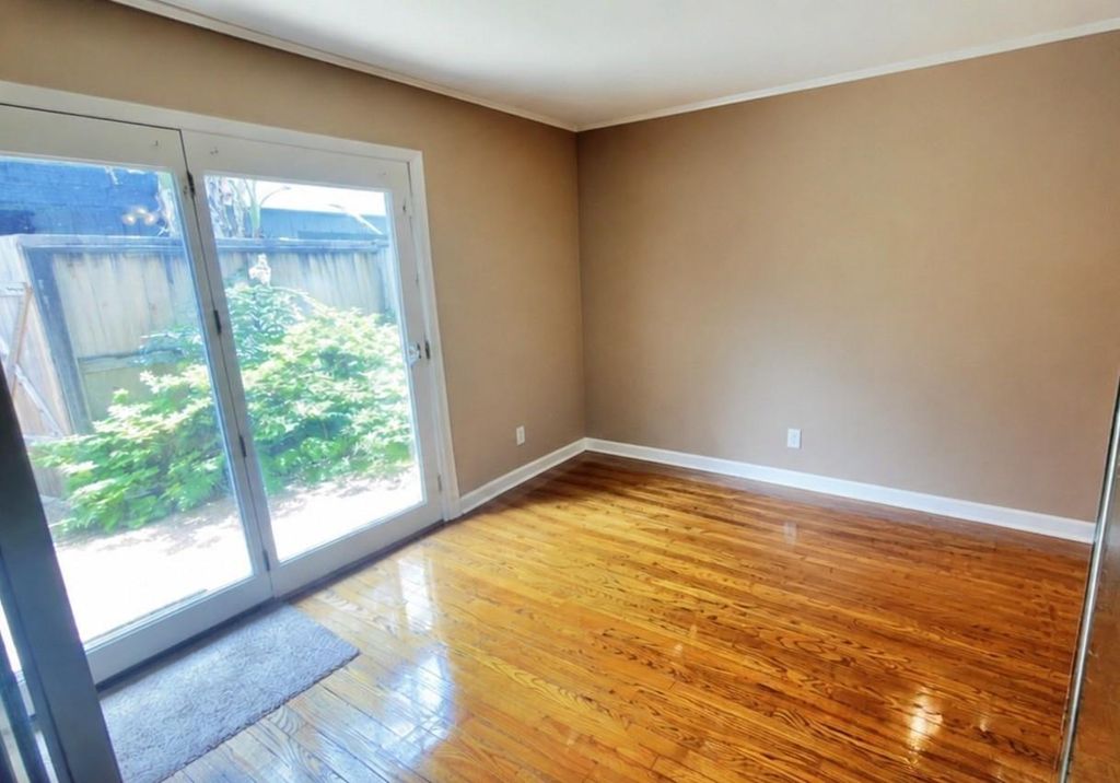 Photo of 1409 Maryland Street #F, Houston, TX 77006 (MLS # 87728930)