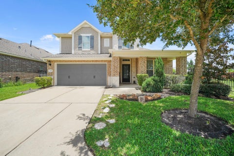 Photo of 249 Castlegate Lane, Jersey Village, TX 77065 (MLS # 90596603)
