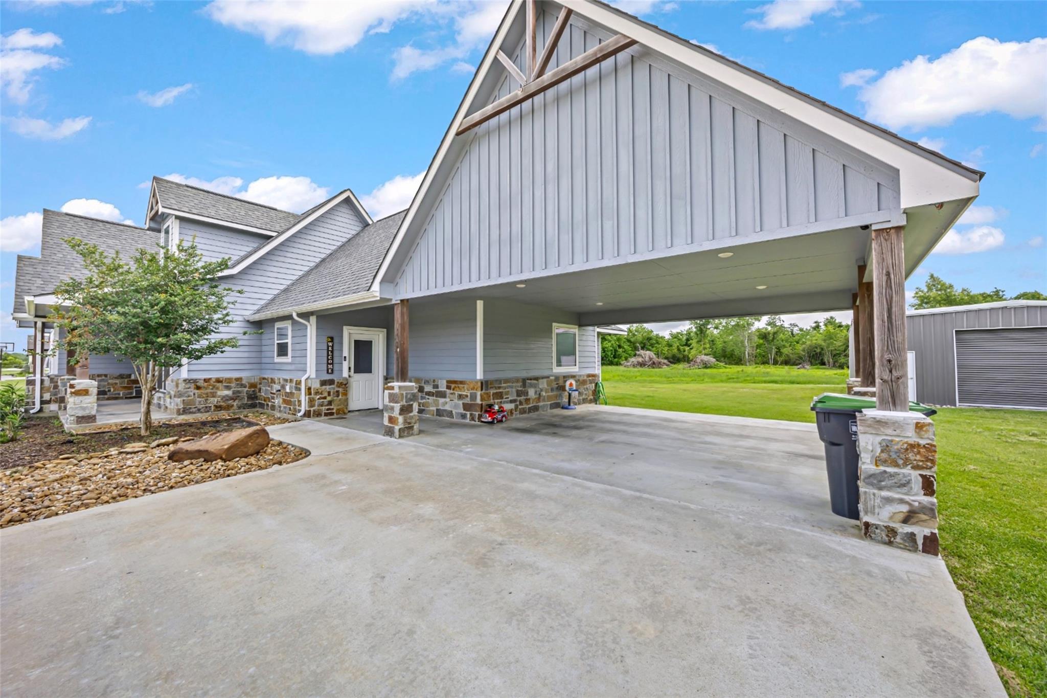 1580 County Road 614