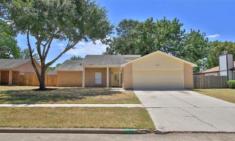 Photo of 6940 Foxmont Lane, Humble, TX 77338 (MLS # 52737382)