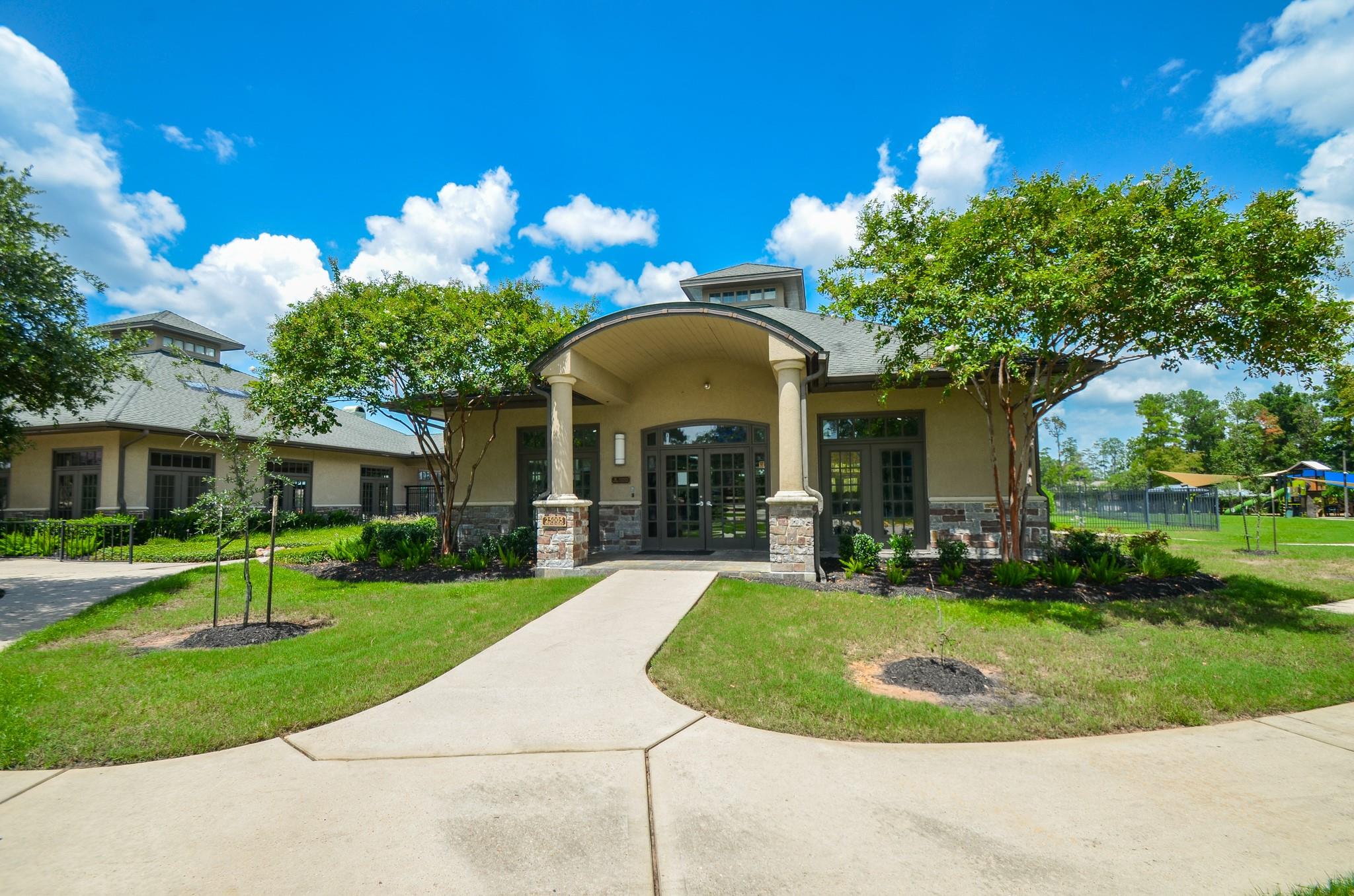 6210 Pinewood Heights Drive