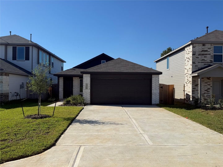 Photo 1 of 27 — 14668 South Ascot Bend Circle, Conroe, TX 77306