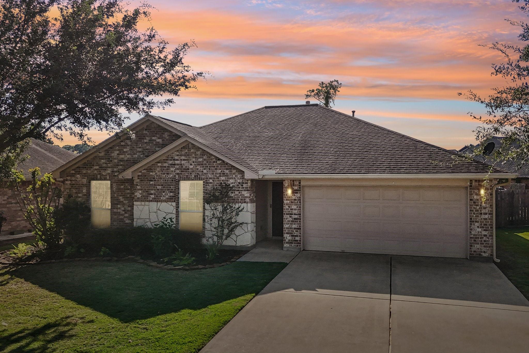 5012 Bayou Dr