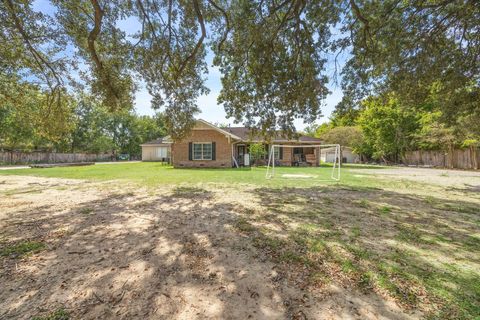 Photo of 1450 Mesquite Street, Houston, TX 77093 (MLS # 12730724)