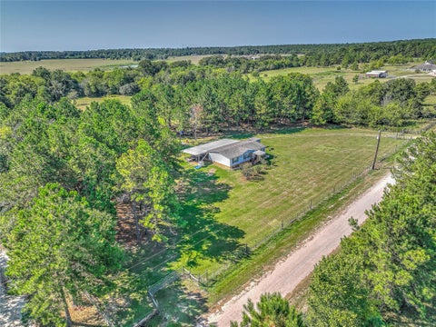 Photo of 604 Longhorn Drive E, Livingston, TX 77351 (MLS # 14407508)