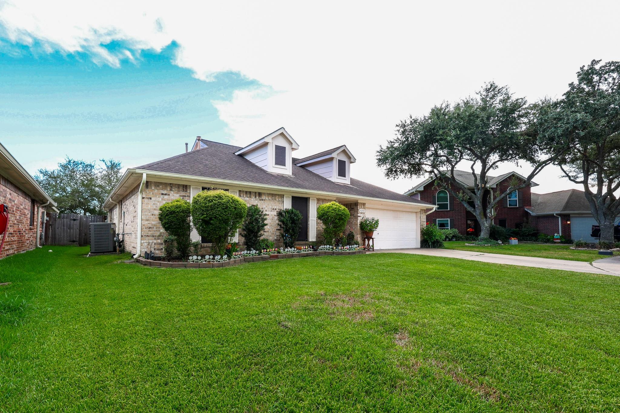 5233 Ridgecrest Drive