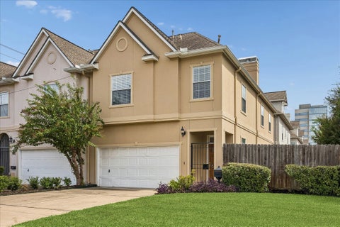 Photo of 6859 Bellgreen Drive, Houston, TX 77030 (MLS # 81268407)