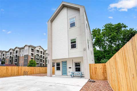 Homes For Sale - 307 Neyland Street<br/> Houston, TX 77022