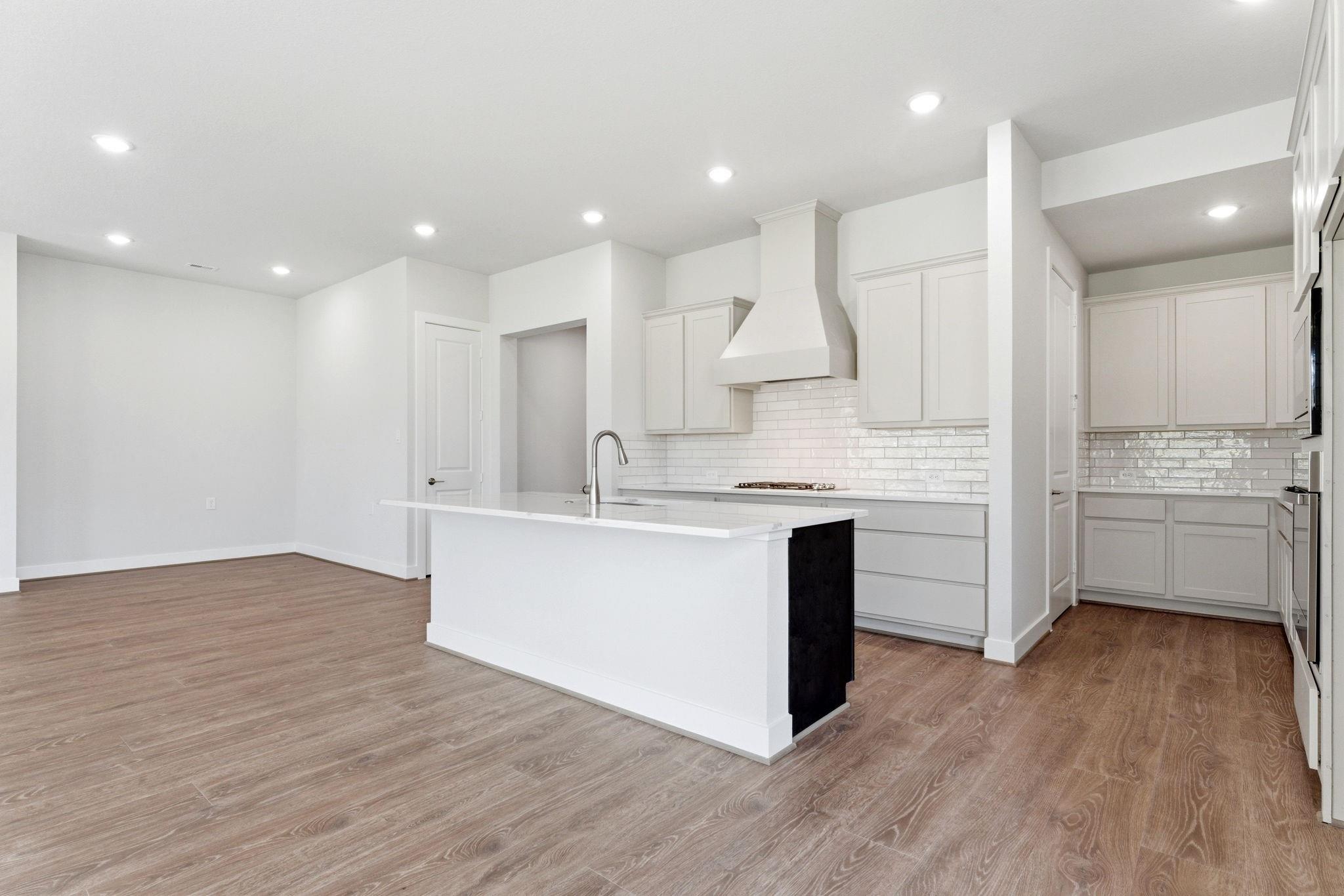 21807 Victory Green Way