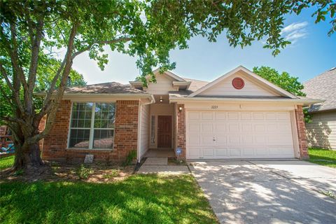 Photo of 2223 Shady Pine Drive, Conroe, TX 77301 (MLS # 8663008)