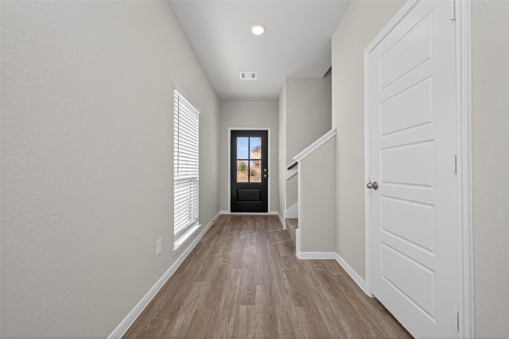 Photo of 518 Emerald Thicket Lane, Houston, TX 77336 (MLS # 43414825)