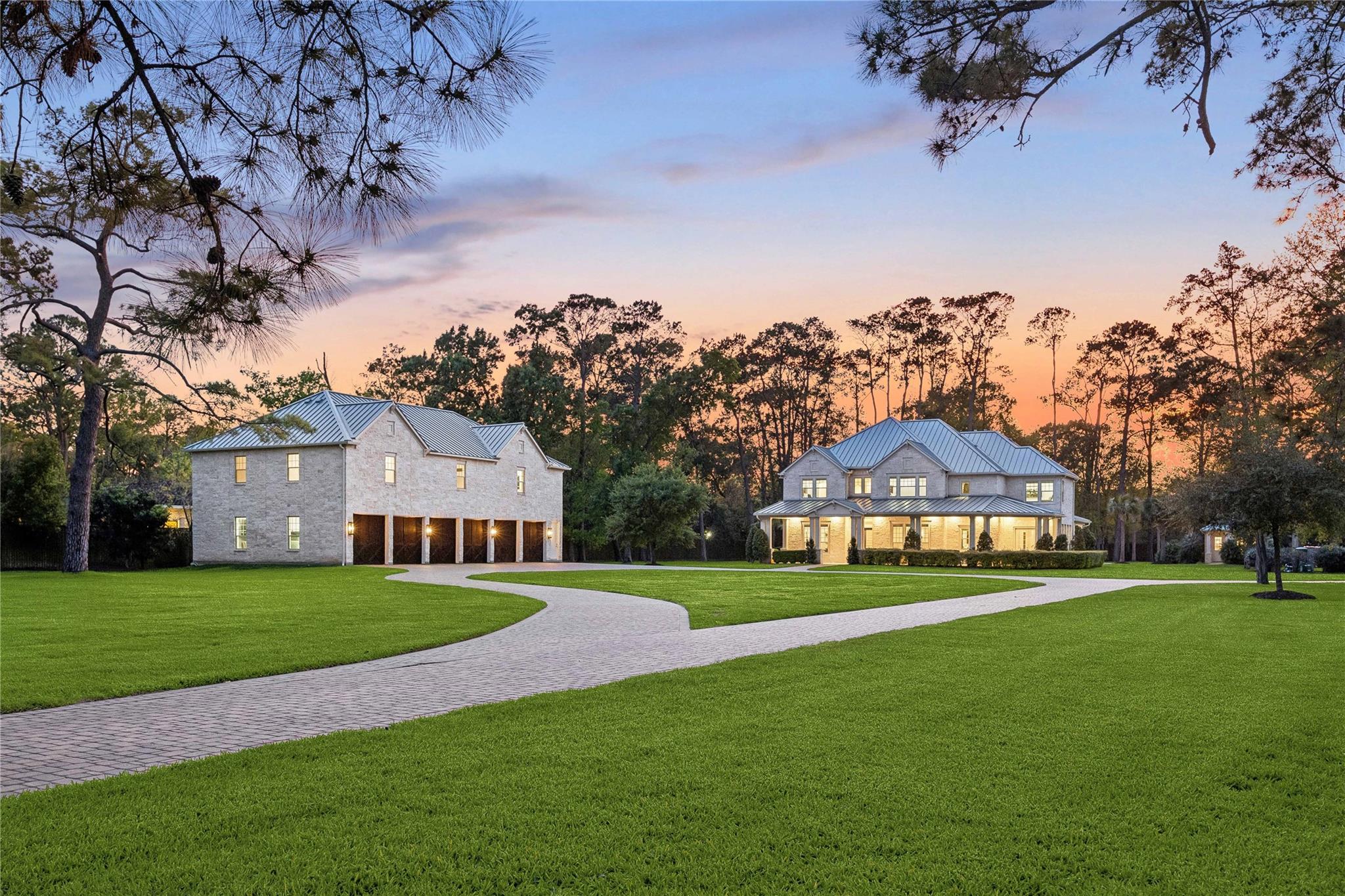 15 W Rivercrest Drive