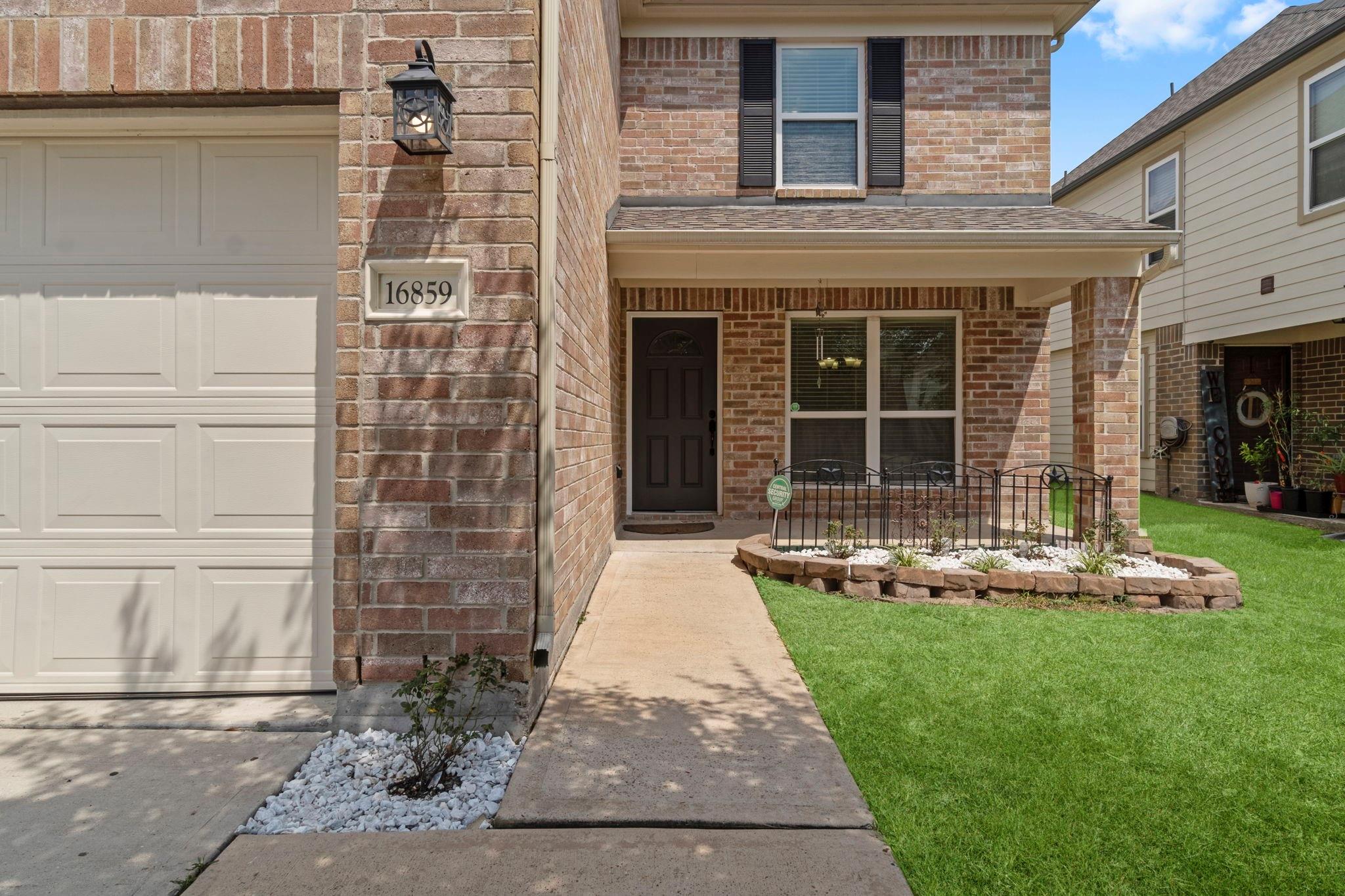 16859 Blackberry Lily Lane