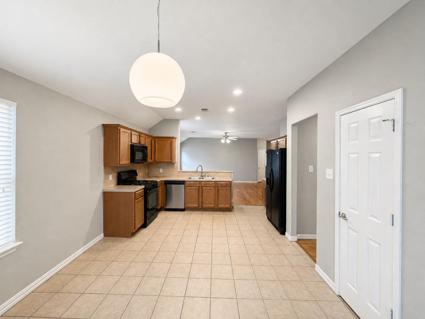 2119 Hawthorne Brook