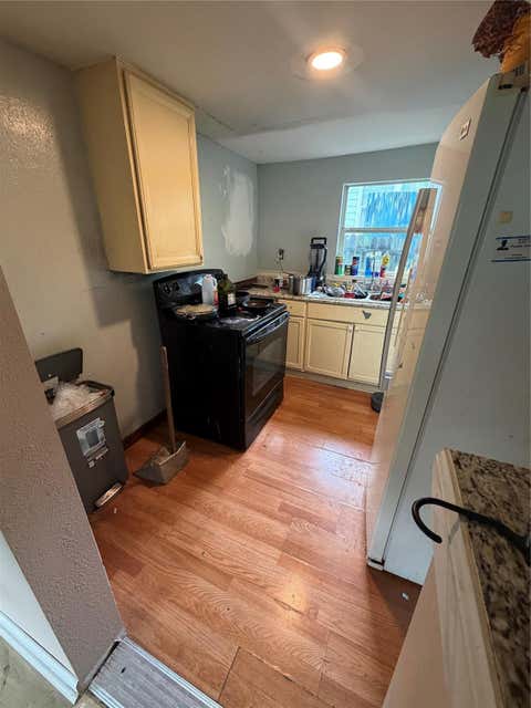 Tiny photo for 3400 Bella Vista Street, Houston, TX 77022 (MLS # 48024814)