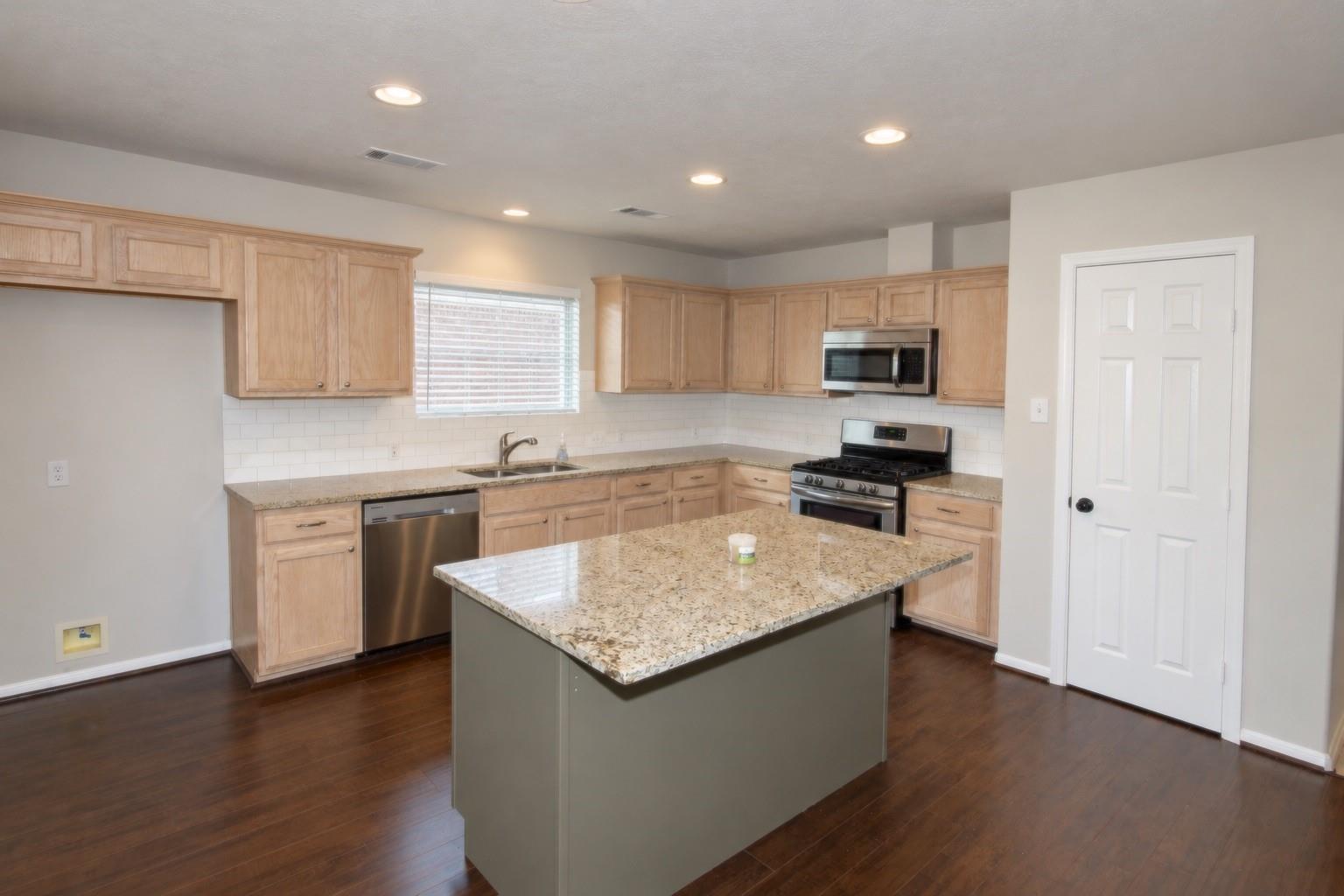 3111 Stratford Bend Drive