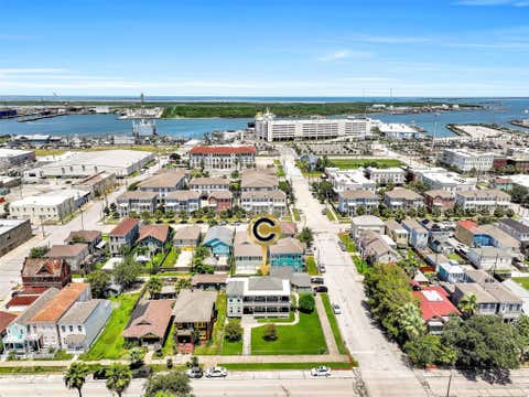 Photo of 1704 Market Street, Galveston, TX 77550 (MLS # 41032632)