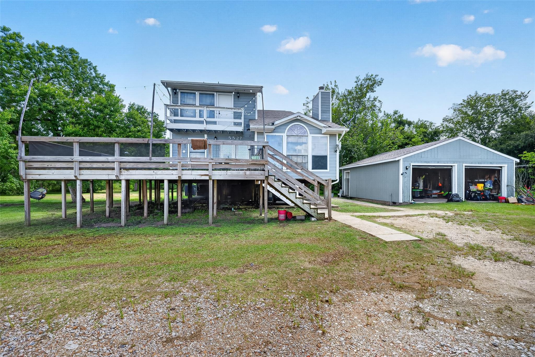 5527 County Road 155 X77511