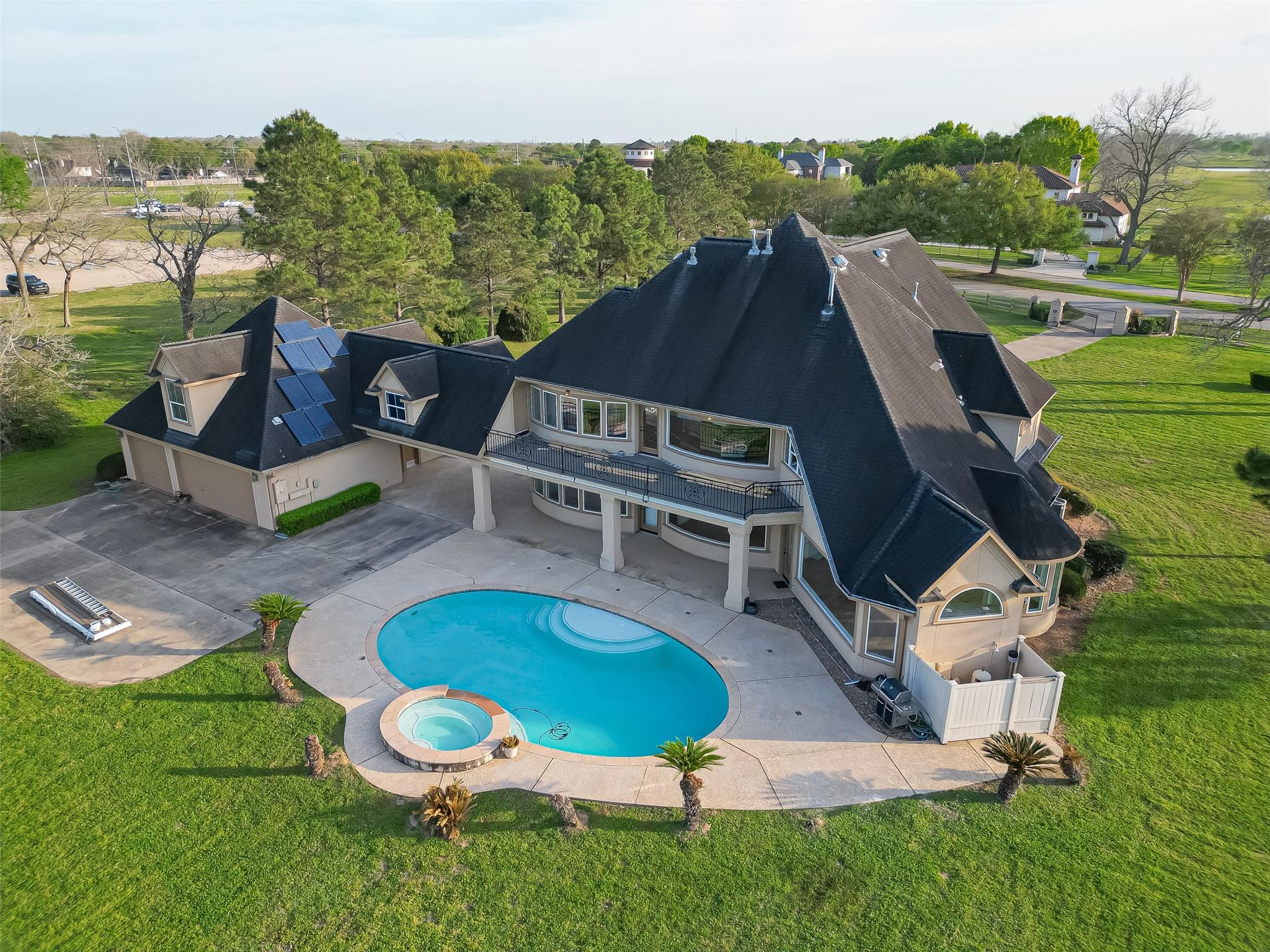 5003 Shiloh Lake Drive