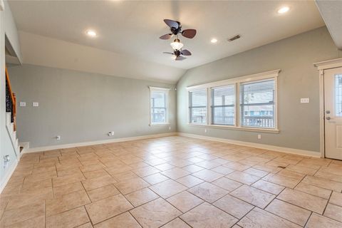 Tiny photo for 70 Tarpon Street, Bayou Vista, TX 77563 (MLS # 42681501)