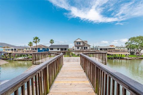 Tiny photo for 70 Tarpon Street, Bayou Vista, TX 77563 (MLS # 42681501)