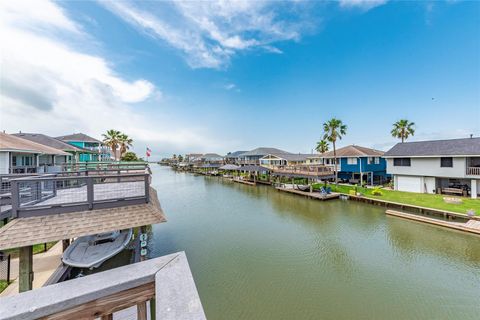 Tiny photo for 70 Tarpon Street, Bayou Vista, TX 77563 (MLS # 42681501)