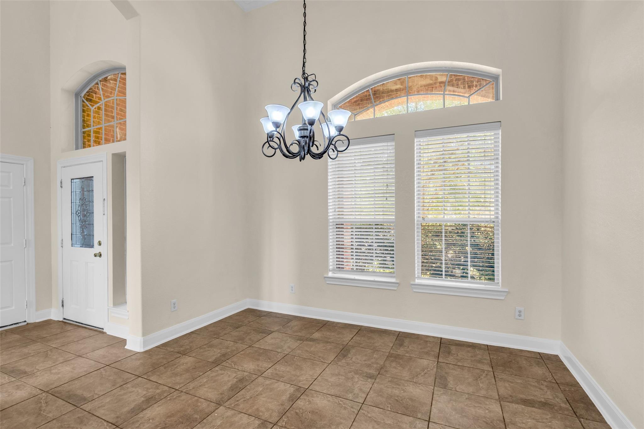 9907 Heritage Waters Court