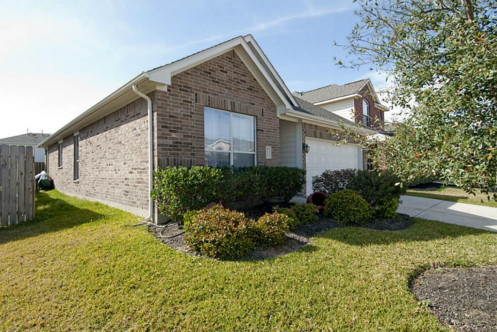 6450 Applewood Forest Drive