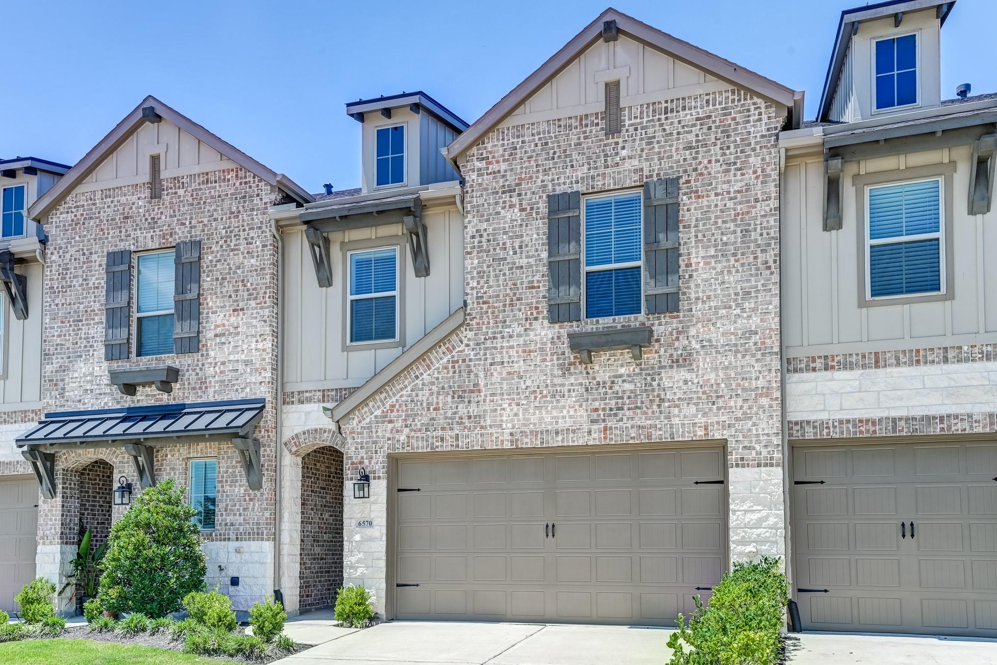 6570 Scarlet Pond Lane