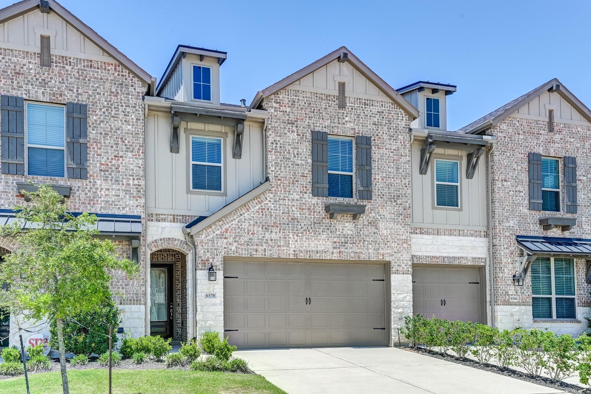 6570 Scarlet Pond Lane