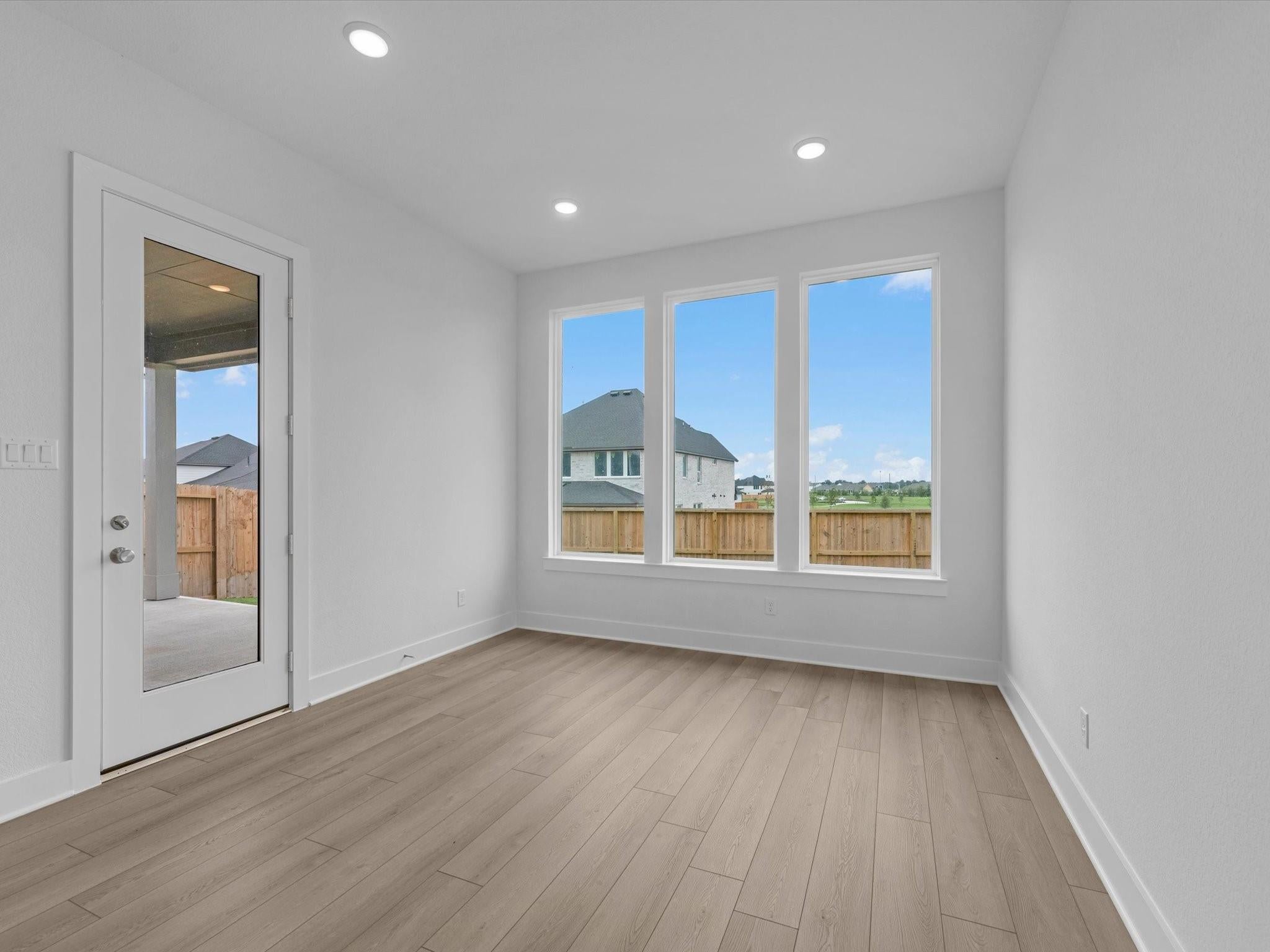 8006 Sunny Ridge Drive