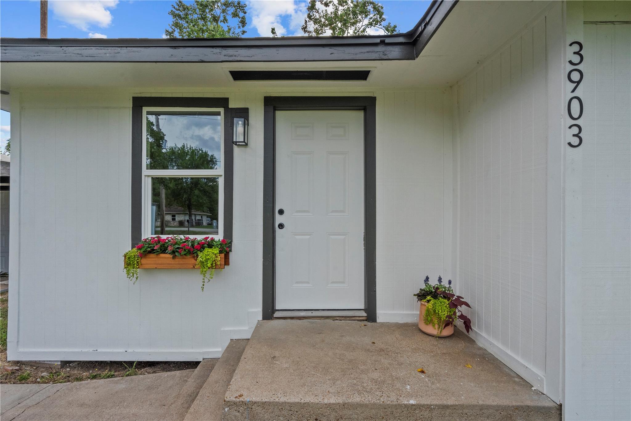 3903 Tower Road
