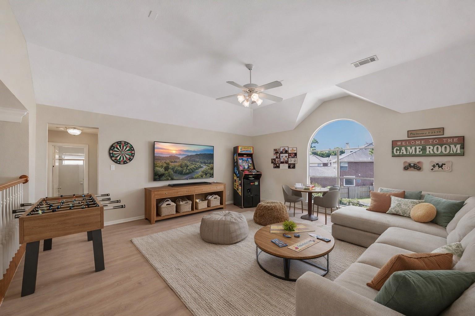 3907 Garnet Falls