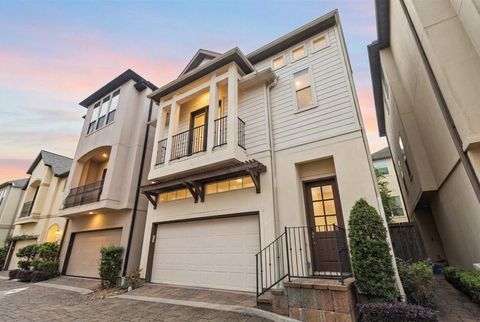 Photo of 2823 Sherwin Street, Houston, TX 77007 (MLS # 35345377)