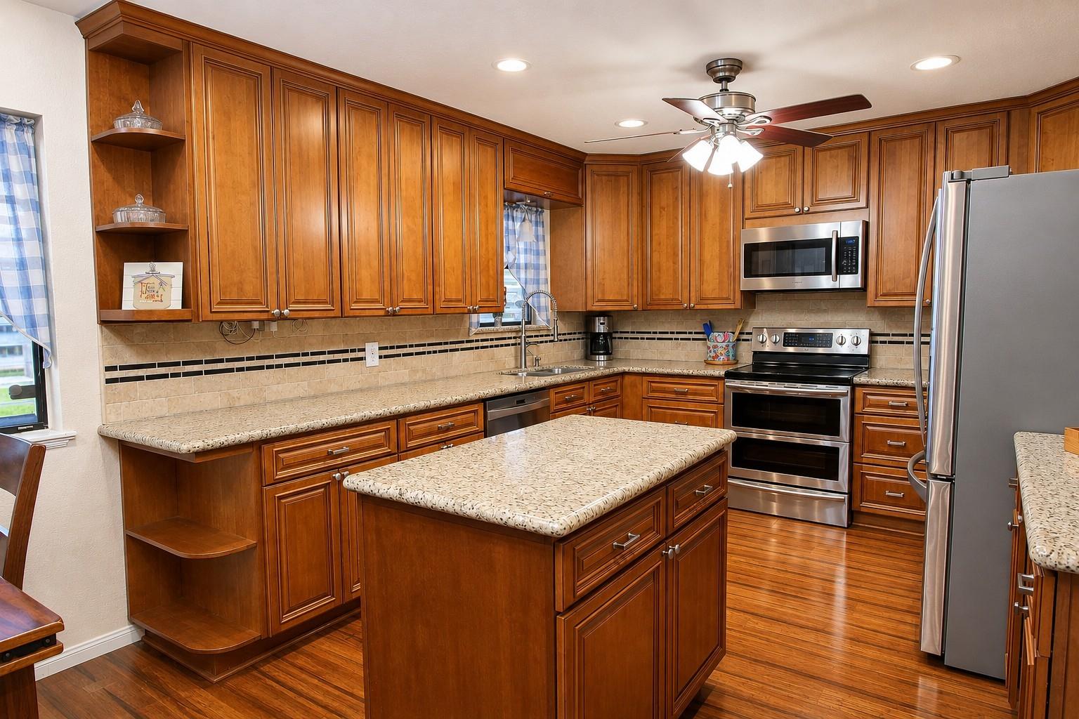 1704 Redwood Circle