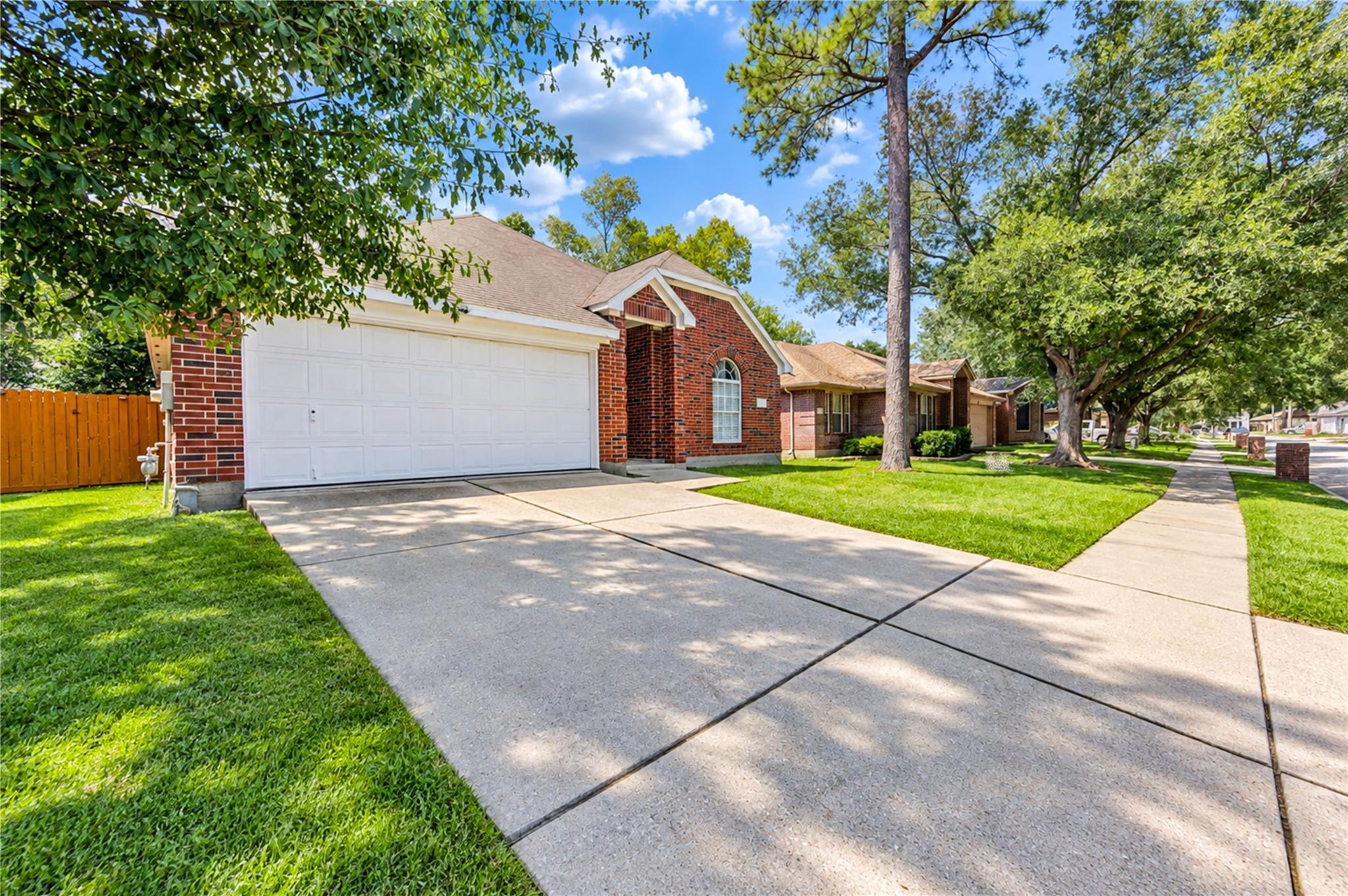 23207 Lone Wolf Trail