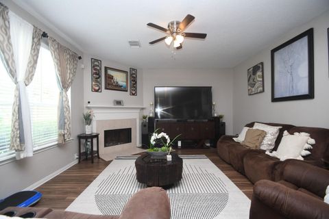 Tiny photo for 9805 Sunnycoast Lane, Pearland, TX 77584 (MLS # 98577320)