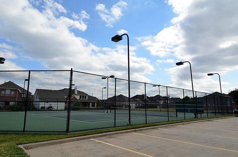 Tiny photo for 9805 Sunnycoast Lane, Pearland, TX 77584 (MLS # 98577320)
