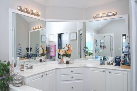 Tiny photo for 9805 Sunnycoast Lane, Pearland, TX 77584 (MLS # 98577320)