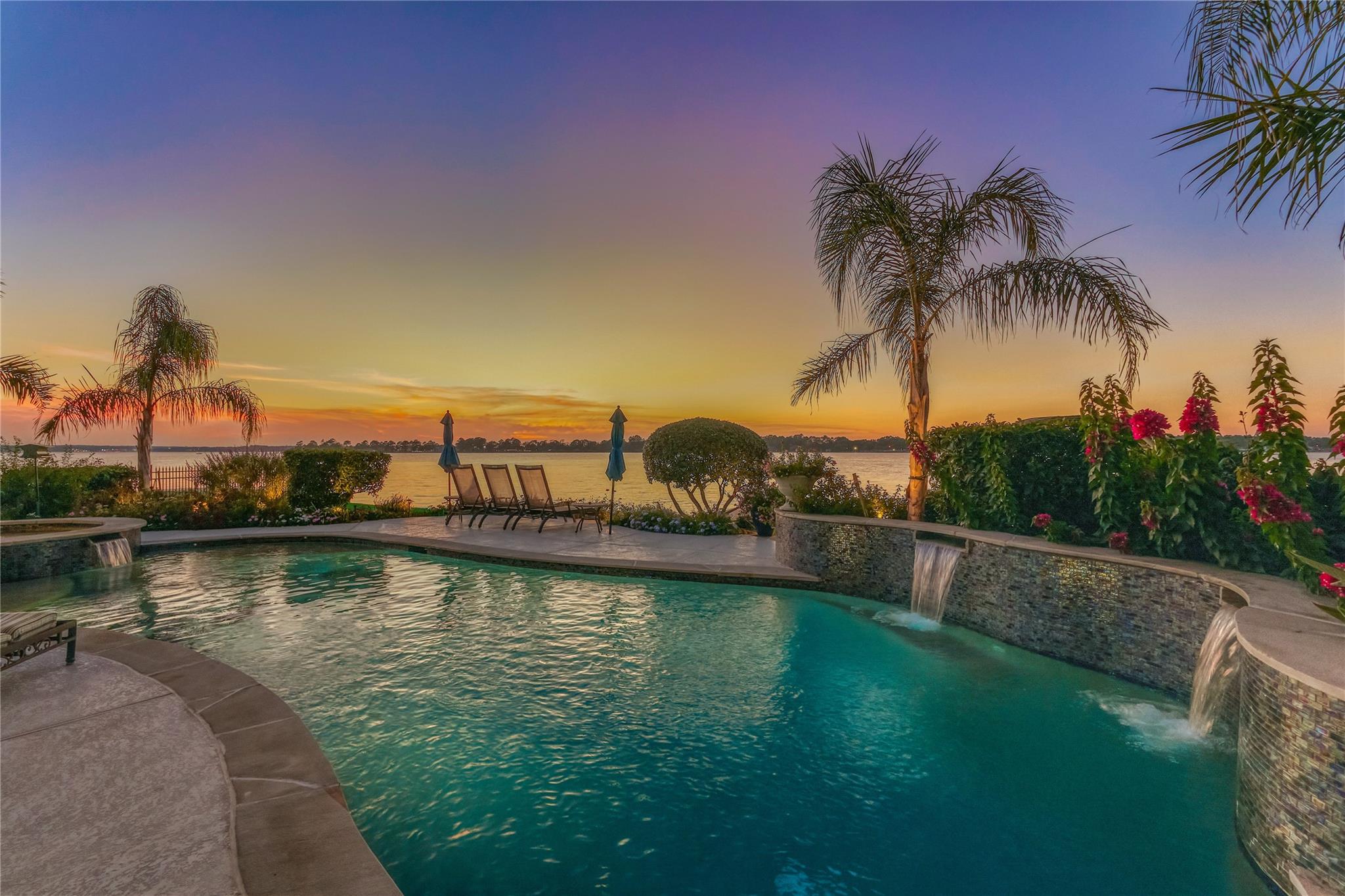9943 Pebble View Court