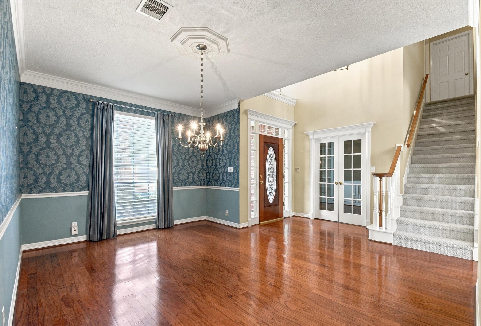 17111 Post Oak Hollow